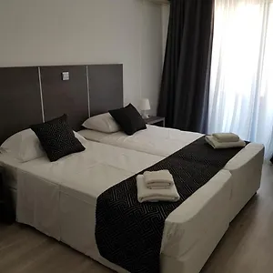 Les Palmiers Petrou , Ларнака Кипр